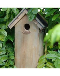 Houten-vogel-huis-dak-koolmees-nest-tuin